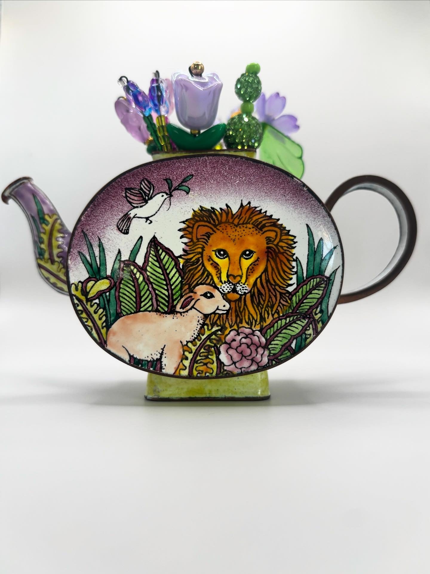 Kelvin Chen 90’s Teapot Bouquet